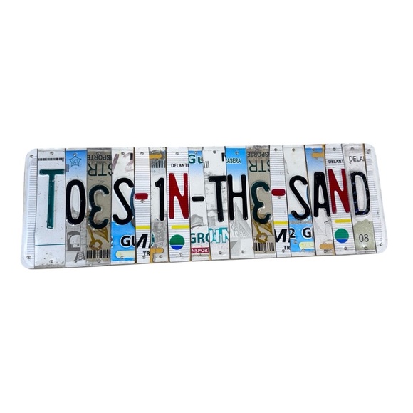 Handmade "Toes in The Sand" Recycled License Plate Wall Art Decor - Picture 1 of 12